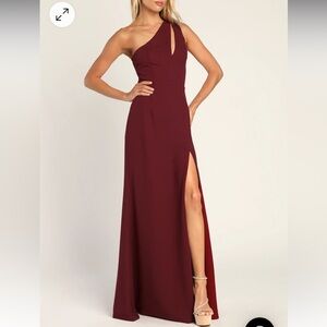 Lulu’s One Shoulder Burgundy Gown